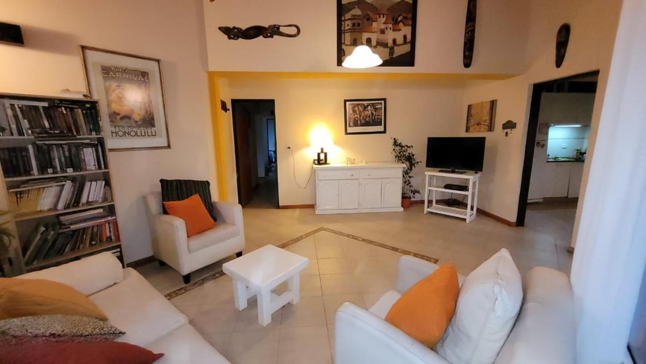El Patio Del Aromo Apartment Пуерто Мадрин Екстериор снимка